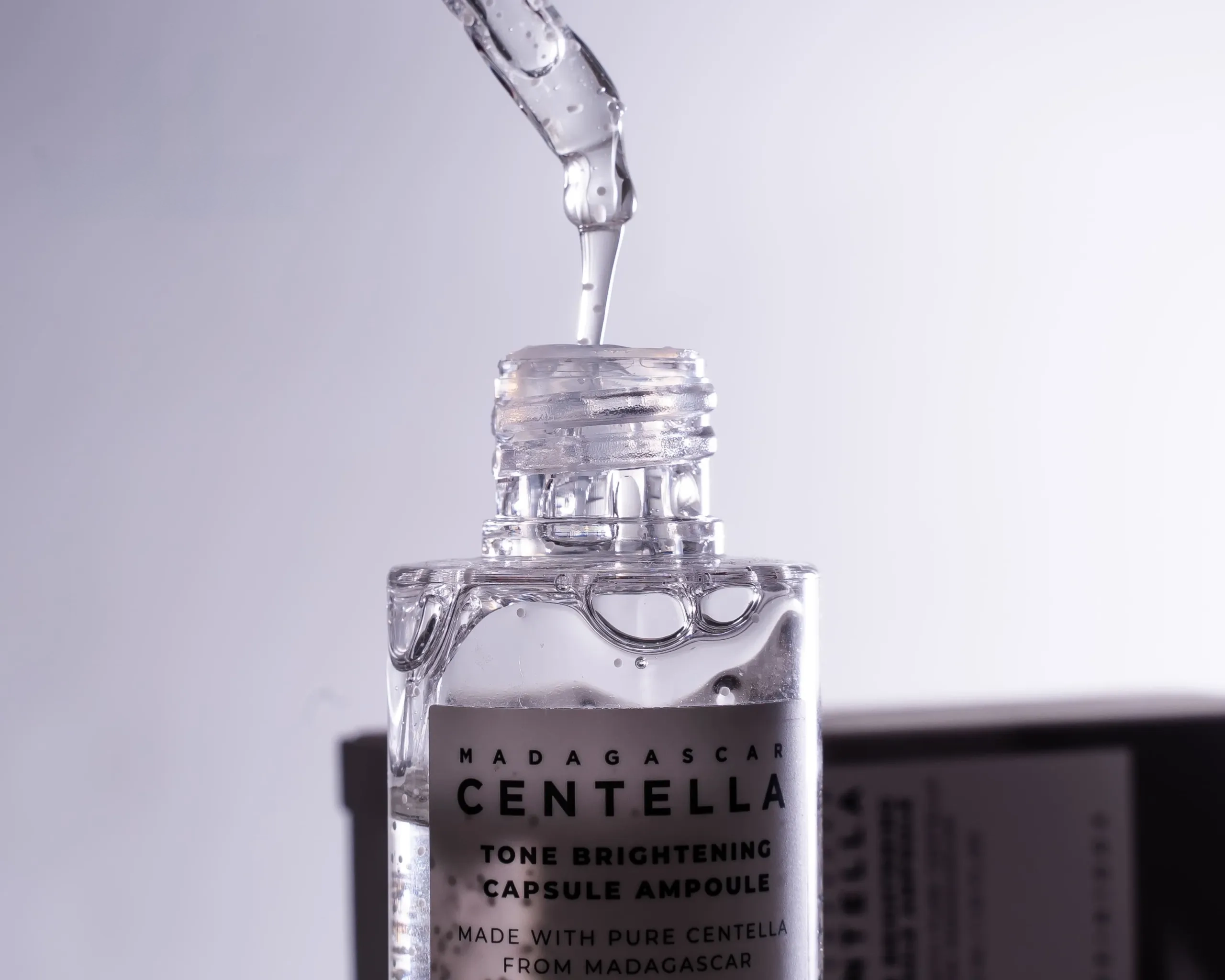 Skin1004 Madagascar Centella tone Brightening 30 ml - Image 3