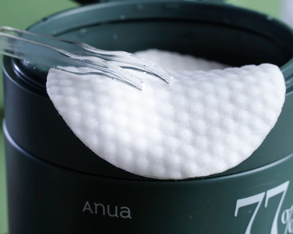 Anua Heartleaf 77 Clearpad - Image 3